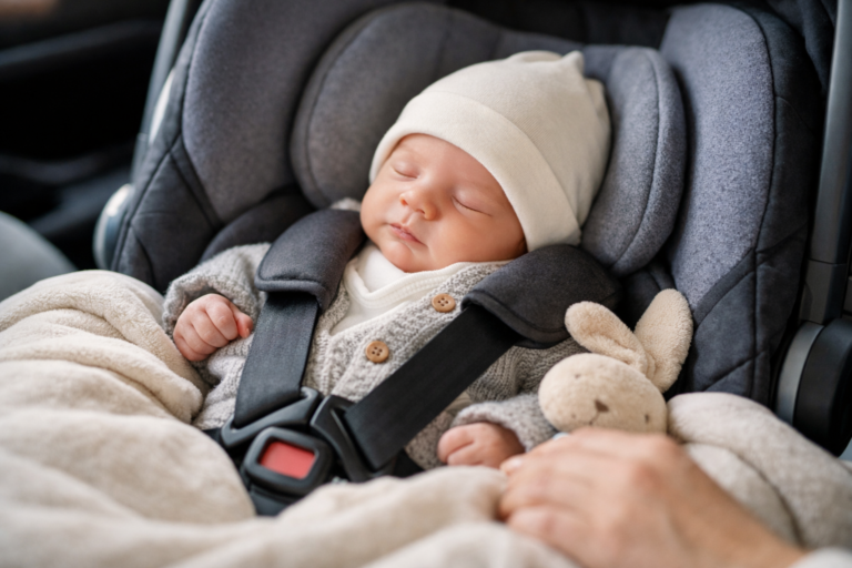 Nyfødt tøj hjem fra hospitalet